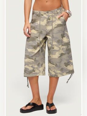 Edikted Camo Wide-Leg Bermuda Shorts
